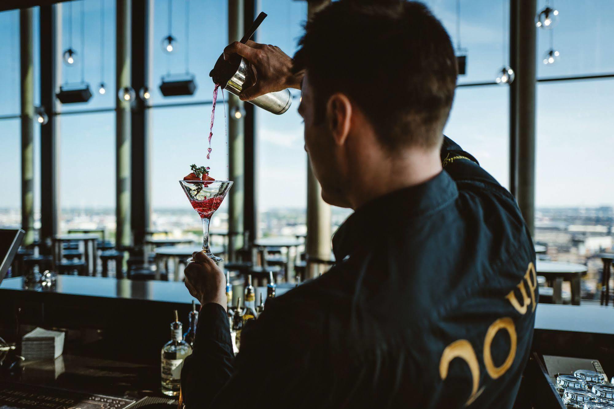 Empire Riverside Hotel Хамбург Екстериор снимка